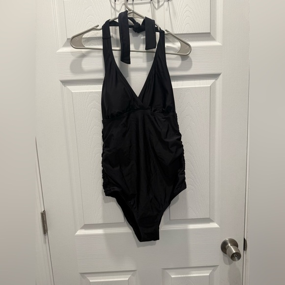 Motherhood Maternity Beach Bump™ Smocked Waist One-Piece Swimsuit Size Medium - Picture 4 of 7